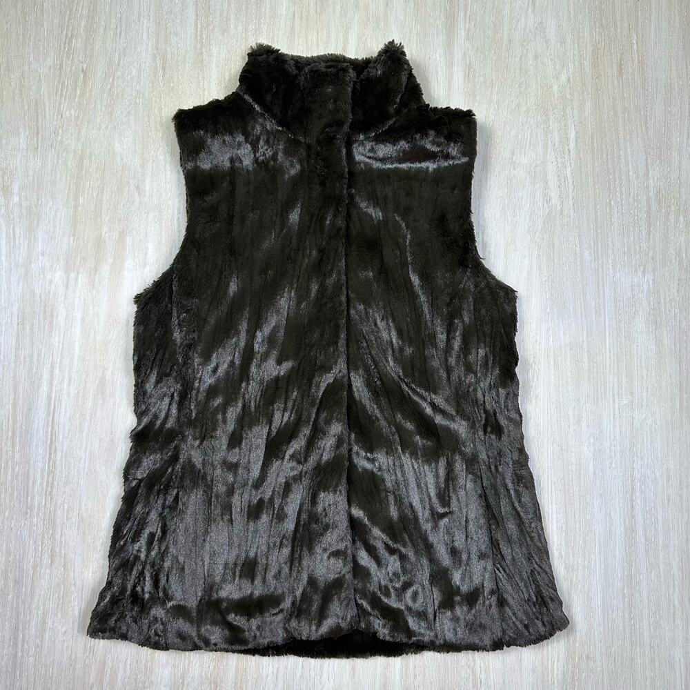 Banana Republic Soft Faux Fur Sleeveless Button Snap Lined Layering Vest Medium